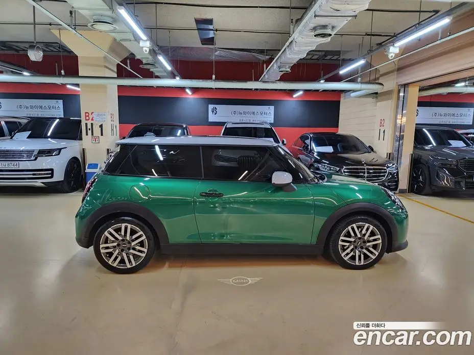 Mini Cooper 2025 2.0 автомат (гидро), фото 3 Mini Cooper 2025 2.0 автомат (гидро), фото 3