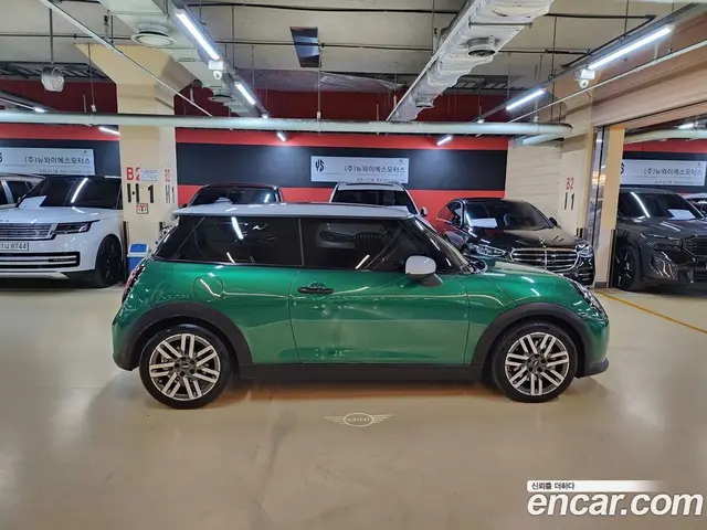 Mini Cooper 2025 2.0 автомат (гидро), миниатюра 3 Mini Cooper 2025 2.0 автомат (гидро), миниатюра 3
