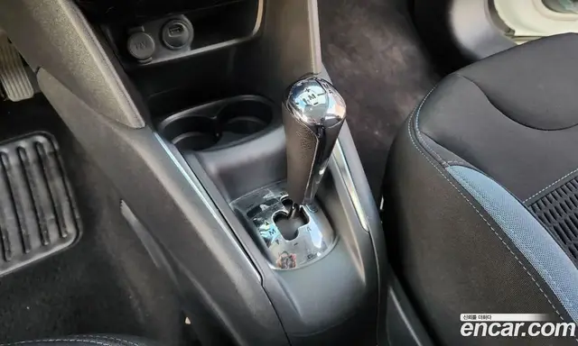 Peugeot 208 2013 1.4 автомат (гидро), миниатюра 9 Peugeot 208 2013 1.4 автомат (гидро), миниатюра 9