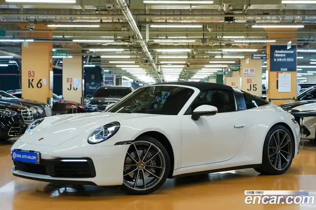 Porsche 911, 2021, 19 400 км