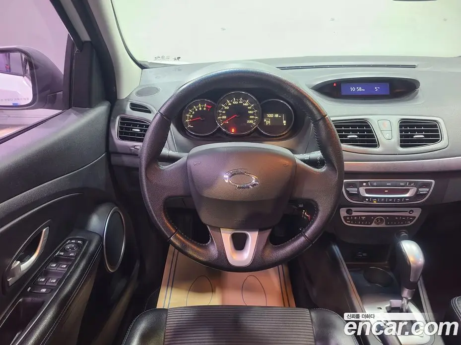 Renault (Samsung) SM3 2012 1.6 автомат (гидро), фото 12 Renault (Samsung) SM3 2012 1.6 автомат (гидро), фото 12