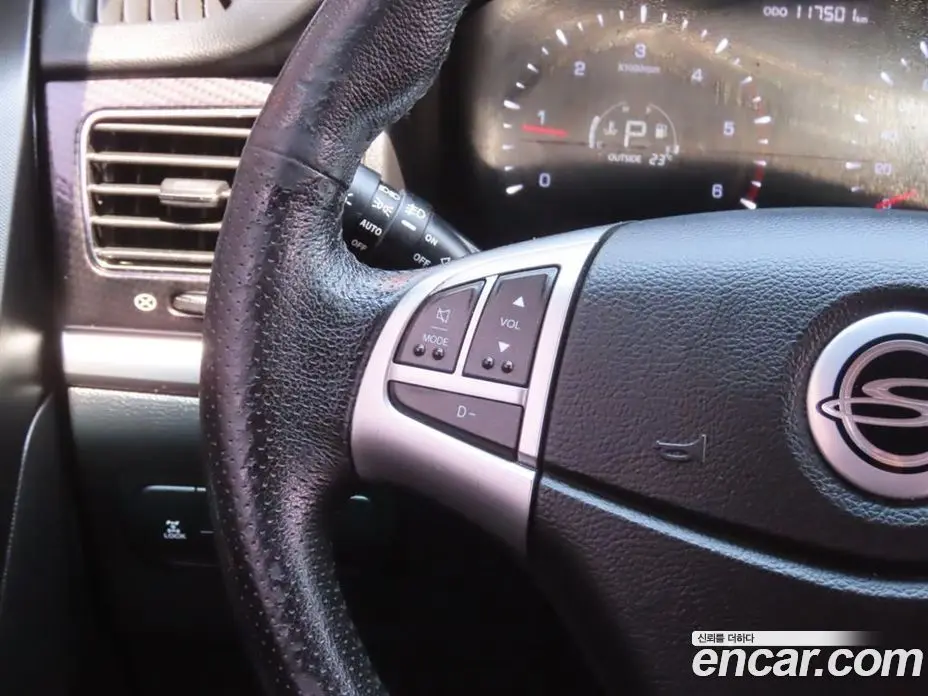 SsangYong Korando 2013 2.0 автомат (гидро), фото 10