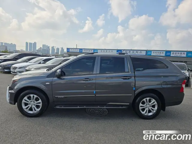 SsangYong Korando 2016 2.0 автомат (гидро), миниатюра 4