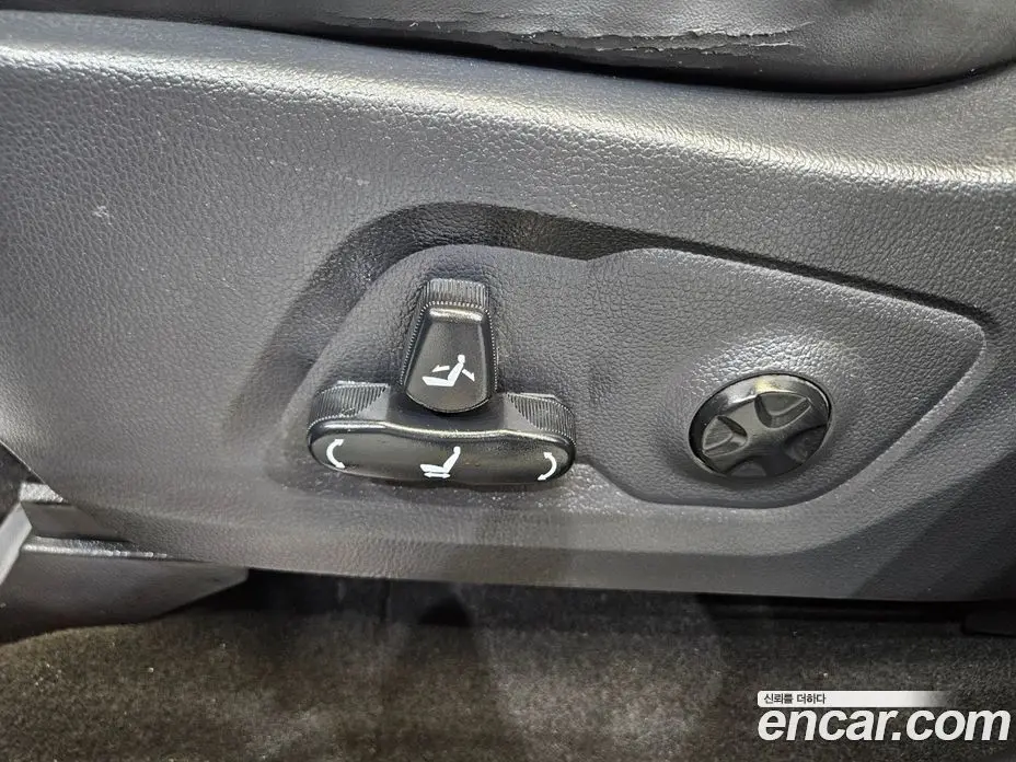SsangYong Rexton 2019 2.2 автомат (гидро), фото 18