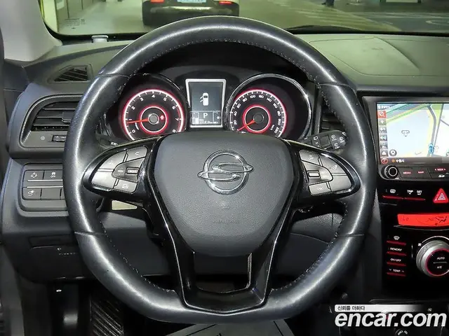 SsangYong TIBOLI 2016 1.6 автомат (гидро), миниатюра 8