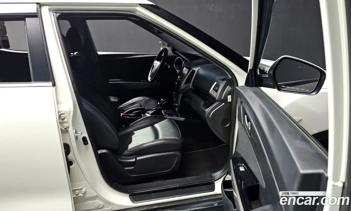 SsangYong TIBOLI 2019 1.6 автомат (гидро), фото 12