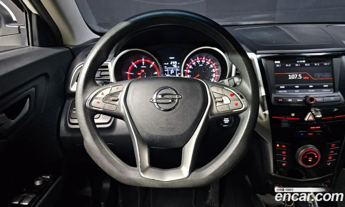 SsangYong TIBOLI 2019 1.6 автомат (гидро), фото 13