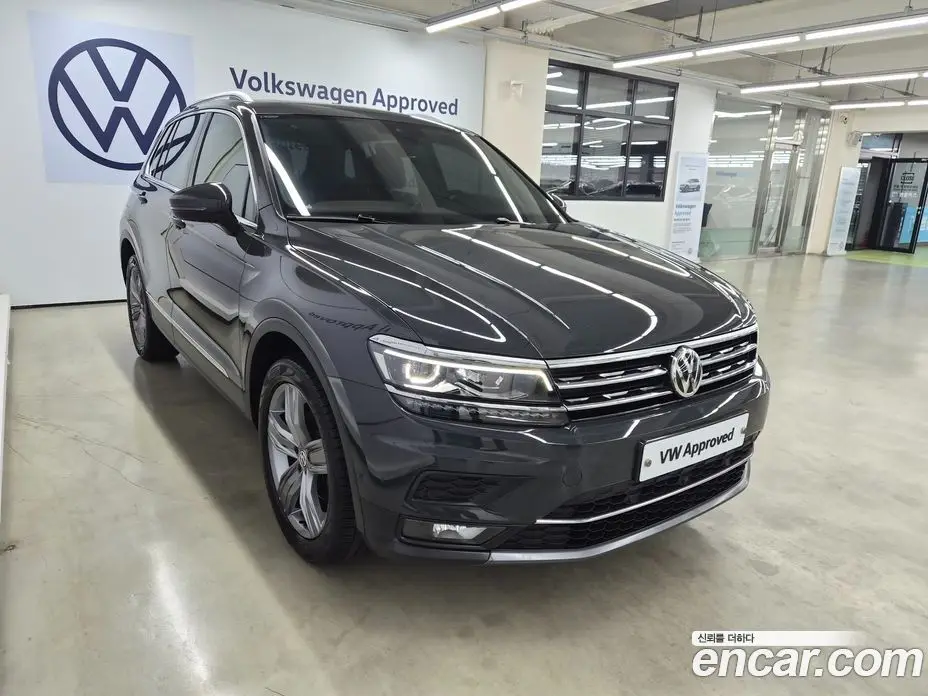 Volkswagen Tiguan 2018 2.0 автомат (гидро), фото 17 Volkswagen Tiguan 2018 2.0 автомат (гидро), фото 17