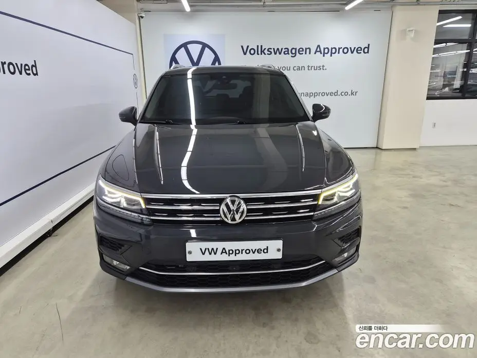 Volkswagen Tiguan 2018 2.0 автомат (гидро), фото 3 Volkswagen Tiguan 2018 2.0 автомат (гидро), фото 3