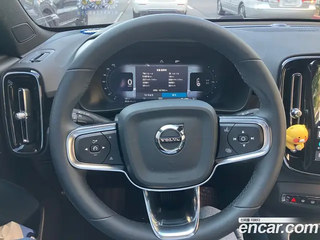 Volvo C40 2024 автомат (гидро), миниатюра 2 Volvo C40 2024 автомат (гидро), миниатюра 2