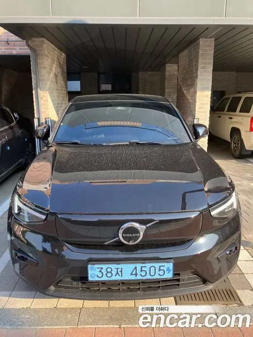 Volvo C40 2024 автомат (гидро), фото 4 Volvo C40 2024 автомат (гидро), фото 4