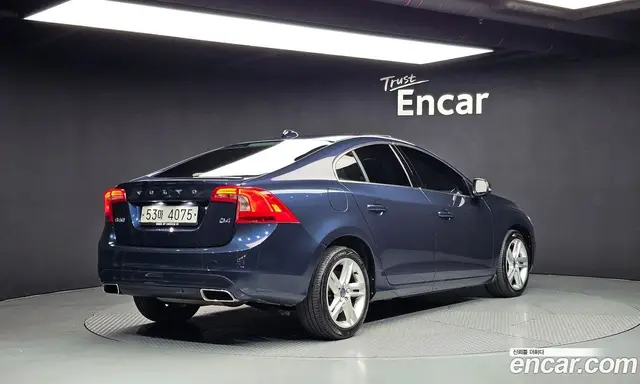 Volvo S60 2015 2.0 автомат (гидро), миниатюра 2 Volvo S60 2015 2.0 автомат (гидро), миниатюра 2