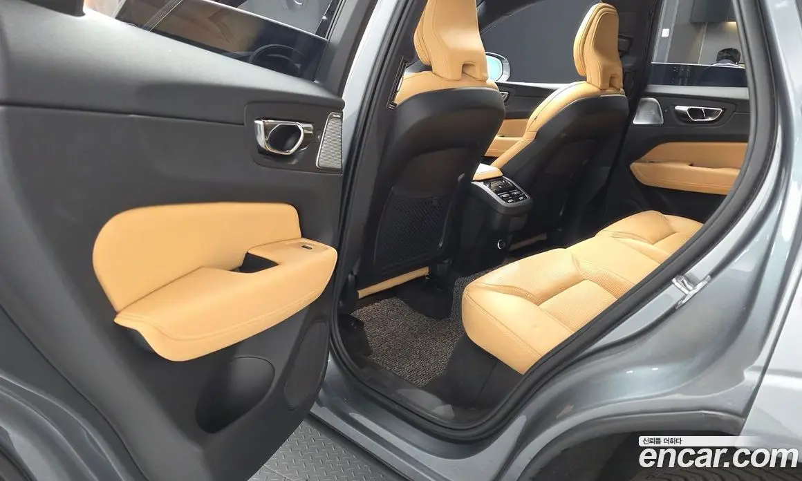 Volvo XC60 2020 2.0 автомат (гидро), фото 16 Volvo XC60 2020 2.0 автомат (гидро), фото 16