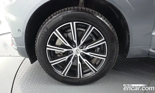 Volvo XC60 2020 2.0 автомат (гидро), миниатюра 5 Volvo XC60 2020 2.0 автомат (гидро), миниатюра 5