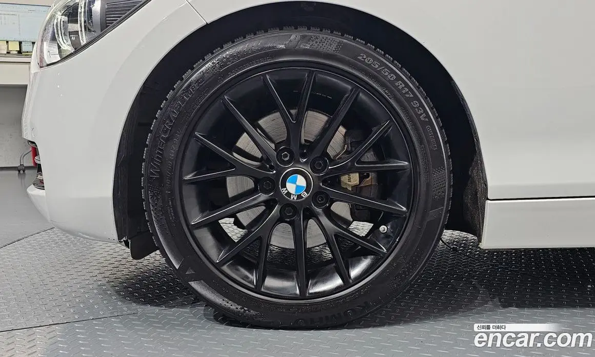 BMW 1 серия 2015 2.0 автомат (гидро), фото 5