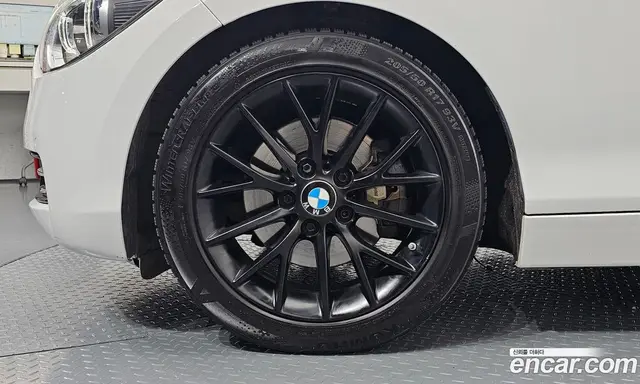BMW 1 серия 2015 2.0 автомат (гидро), миниатюра 5