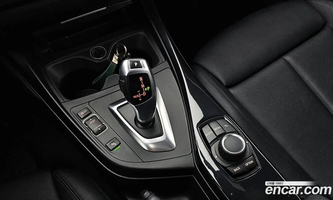 BMW 1 серия 2015 2.0 автомат (гидро), фото 9