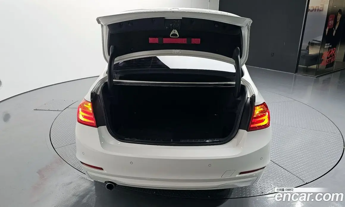 BMW 3 серия 2013 2.0 автомат (гидро), фото 20 BMW 3 серия 2013 2.0 автомат (гидро), фото 20