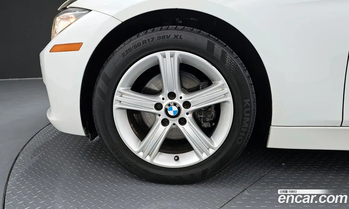 BMW 3 серия 2013 2.0 автомат (гидро), фото 5 BMW 3 серия 2013 2.0 автомат (гидро), фото 5