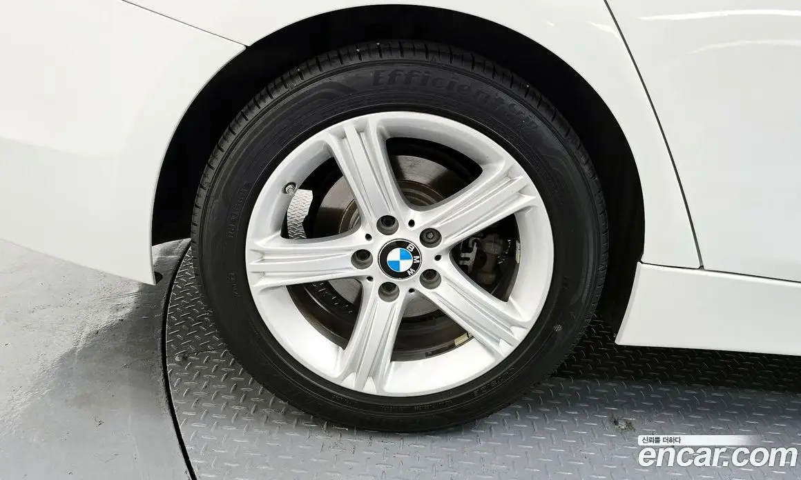 BMW 3 серия 2015 2.0 автомат (гидро), фото 5