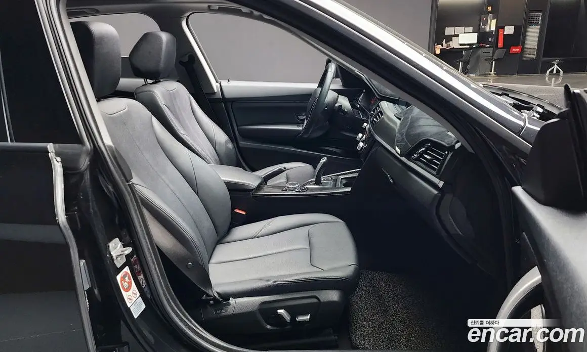 BMW 3 серия 2016 2.0 автомат (гидро), фото 10