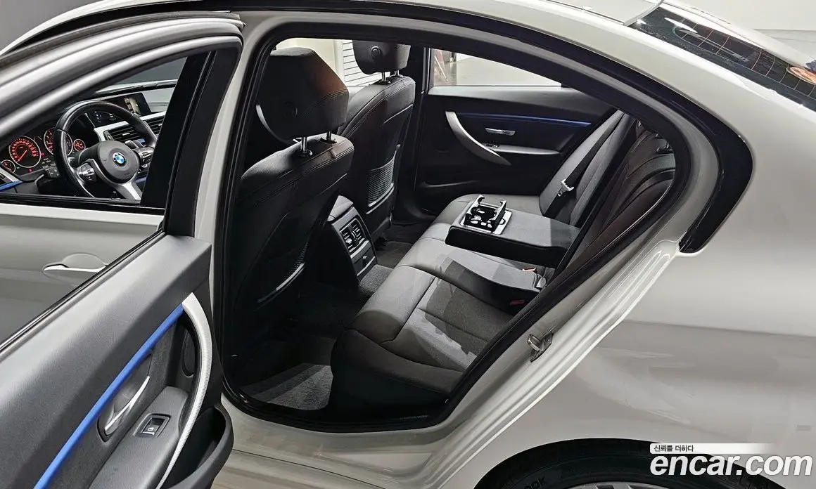 BMW 3 серия 2018 2.0 автомат (гидро), фото 11