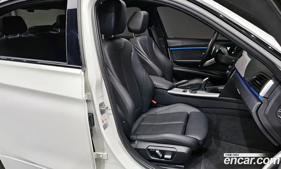 BMW 3 серия 2018 2.0 автомат (гидро), фото 12