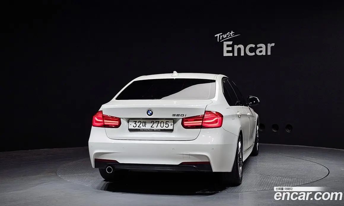 BMW 3 серия 2018 2.0 автомат (гидро), фото 4