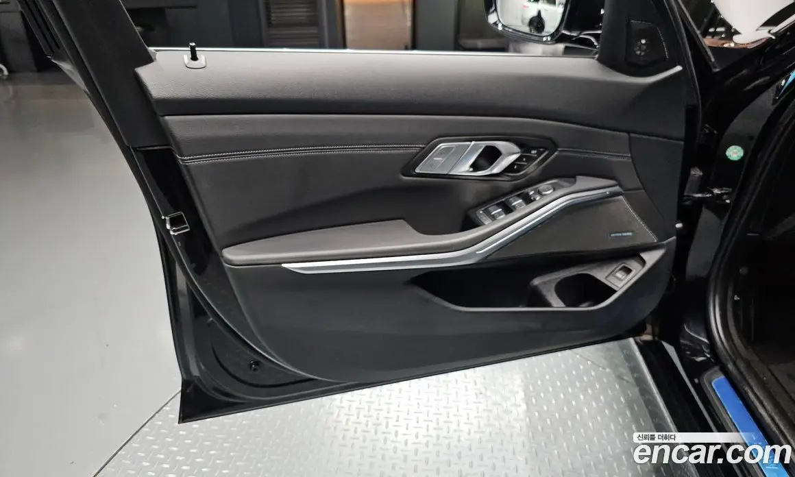 BMW 3 серия 2020 2.0 автомат (гидро), фото 14