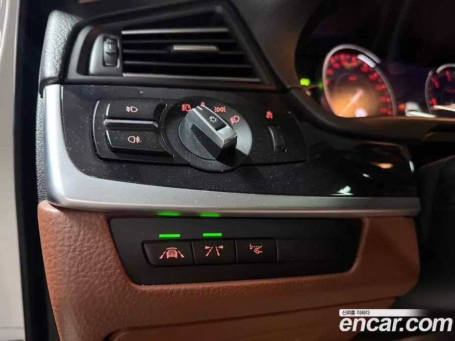 BMW 5 серия 2016 2.0 автомат (гидро), фото 15