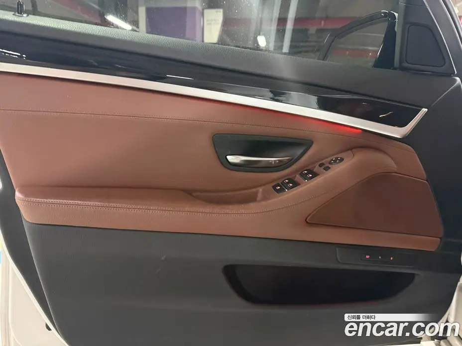 BMW 5 серия 2016 2.0 автомат (гидро), фото 19
