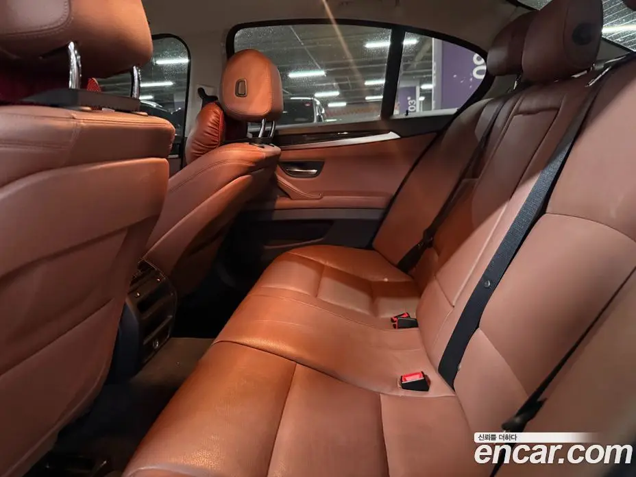 BMW 5 серия 2016 2.0 автомат (гидро), фото 6