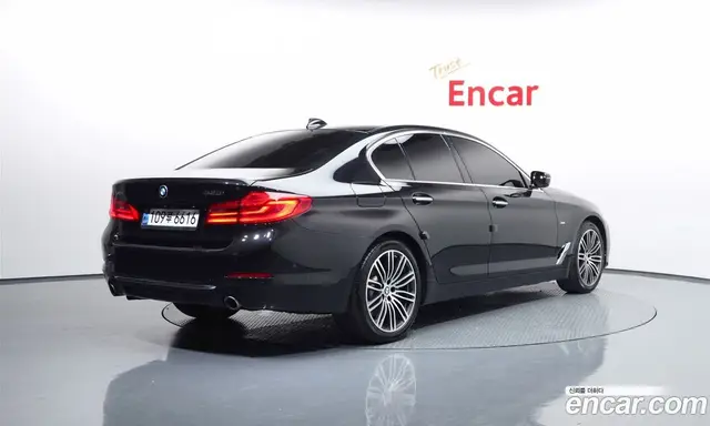 BMW 5 серия 2018 2.0 автомат (гидро), миниатюра 2