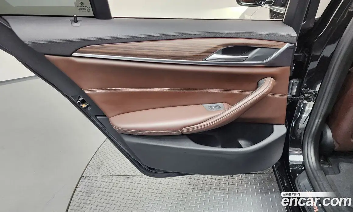 BMW 5 серия 2018 2.0 автомат (гидро), фото 15