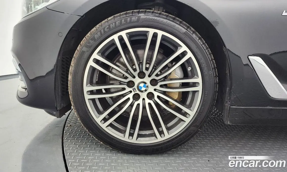 BMW 5 серия 2018 2.0 автомат (гидро), фото 5
