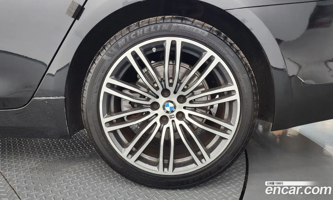 BMW 5 серия 2018 2.0 автомат (гидро), фото 7