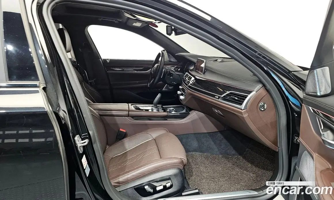 BMW 7 серия 2019 6.6 автомат (гидро), фото 11