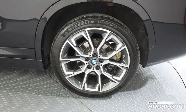BMW X1 2022 2.0 автомат (гидро), миниатюра 6
