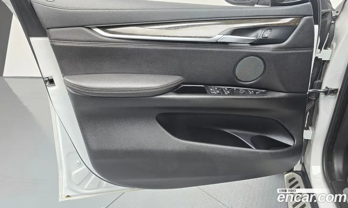 BMW X6 2017 3.0 автомат (гидро), фото 14