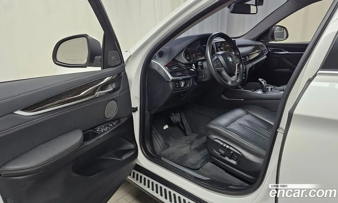 BMW X6 2018 3.0 автомат (гидро), фото 13