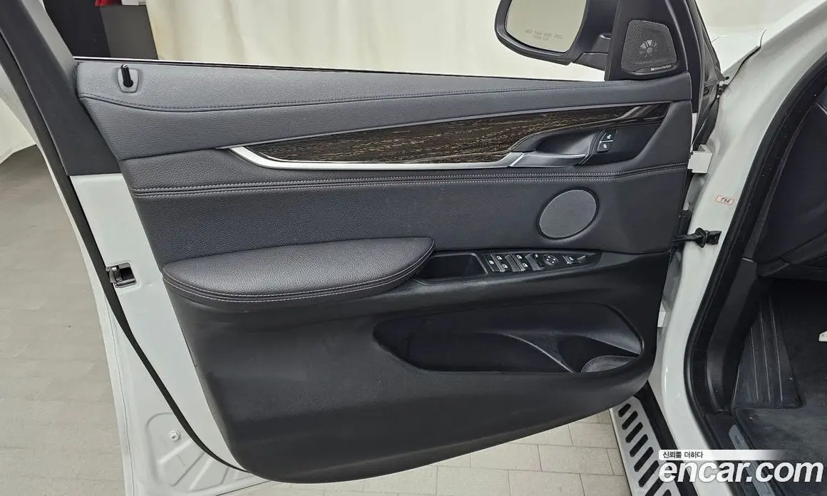 BMW X6 2018 3.0 автомат (гидро), фото 14