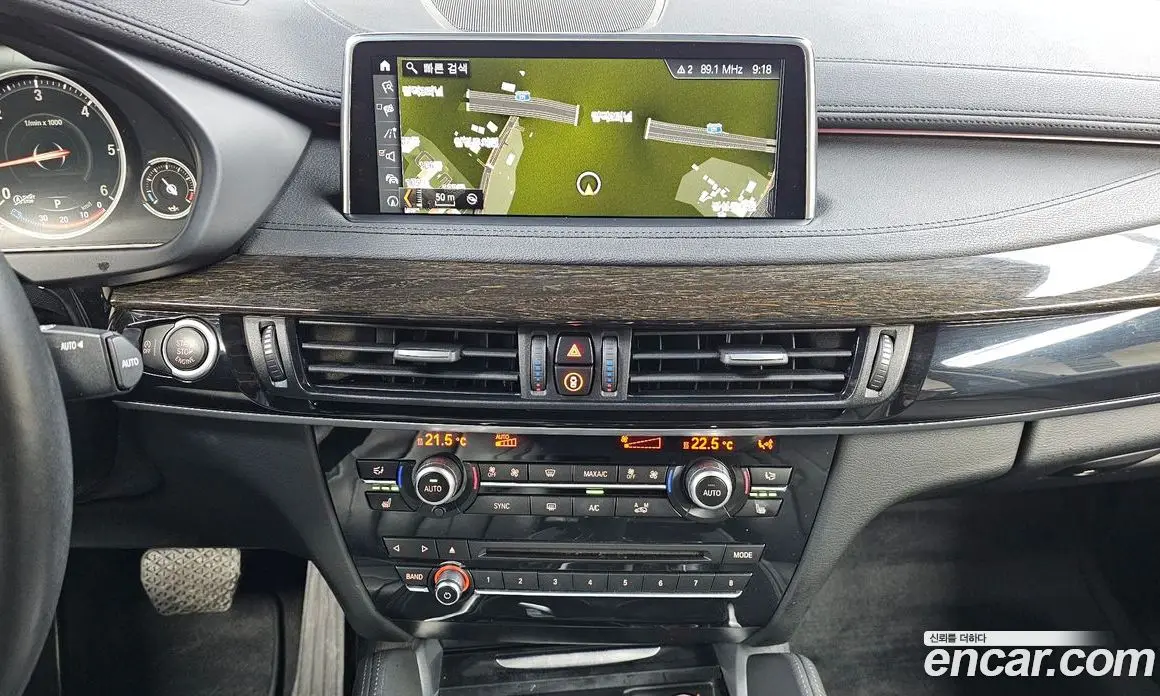 BMW X6 2018 3.0 автомат (гидро), фото 18