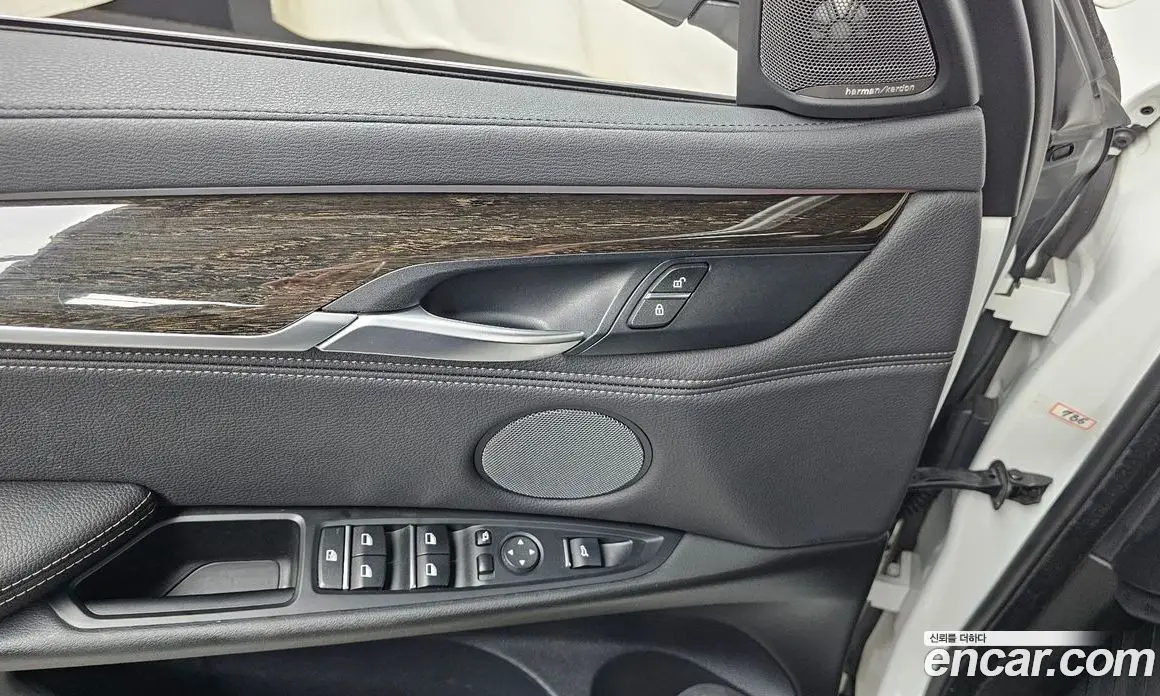 BMW X6 2018 3.0 автомат (гидро), фото 27