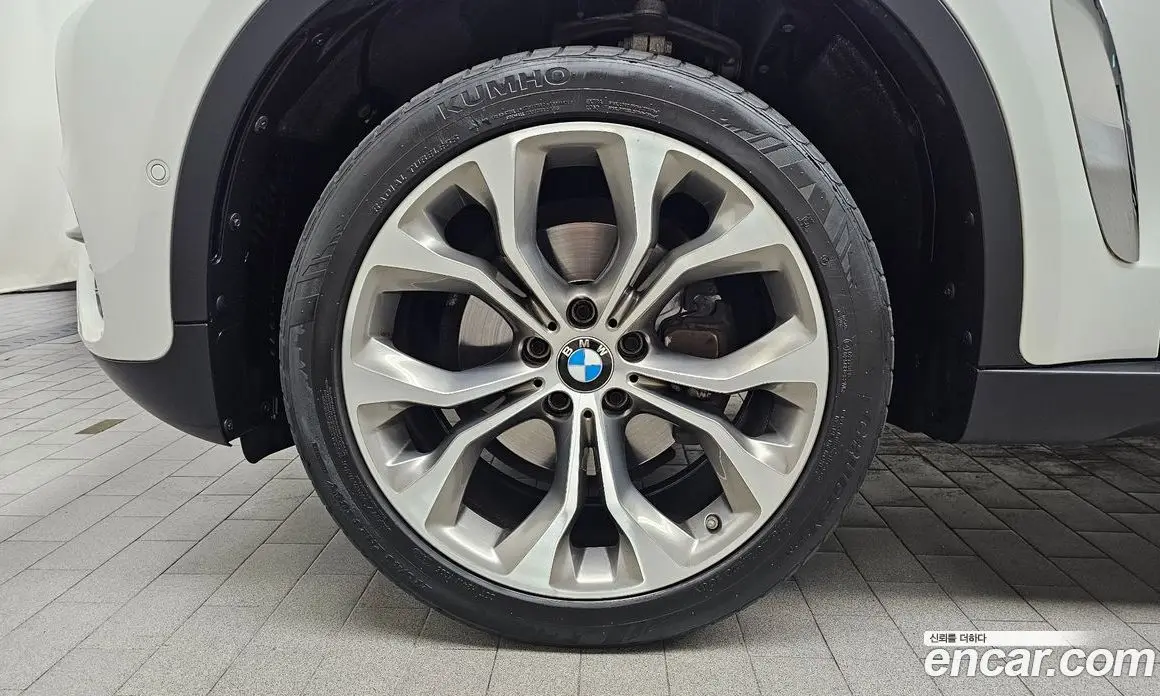 BMW X6 2018 3.0 автомат (гидро), фото 5