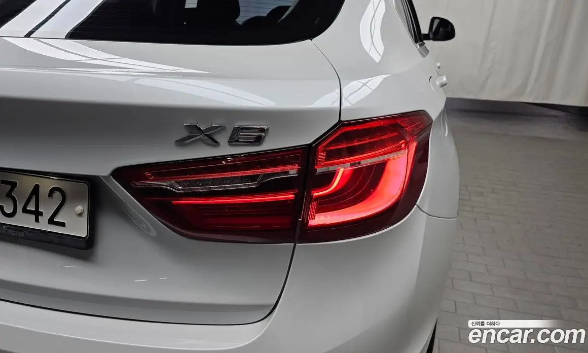 BMW X6 2018 3.0 автомат (гидро), фото 9