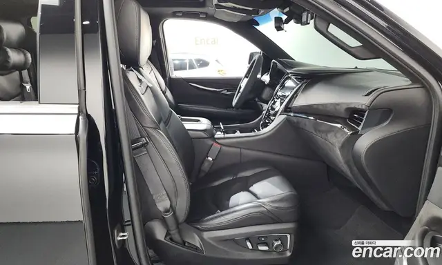 Cadillac Escalade 2018 6.2 автомат (гидро), миниатюра 11 Cadillac Escalade 2018 6.2 автомат (гидро), миниатюра 11