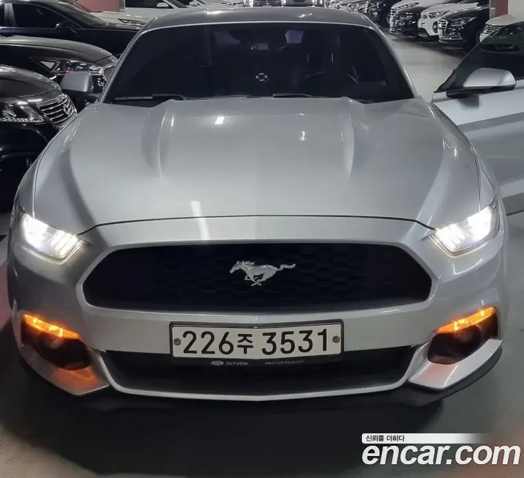 Ford Mustang 2015 2.3 автомат (гидро), фото 1 Ford Mustang 2015 2.3 автомат (гидро), фото 1