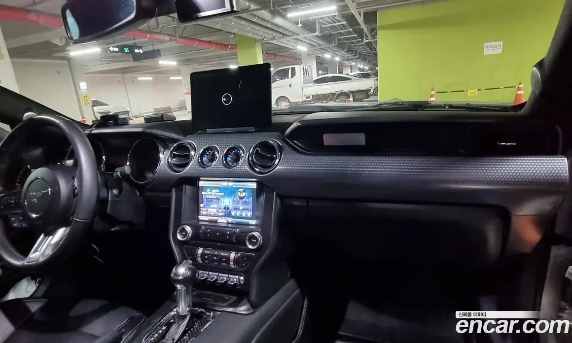 Ford Mustang 2015 2.3 автомат (гидро), фото 7 Ford Mustang 2015 2.3 автомат (гидро), фото 7