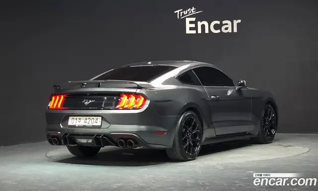 Ford Mustang 2018 2.3 автомат (гидро), миниатюра 2 Ford Mustang 2018 2.3 автомат (гидро), миниатюра 2