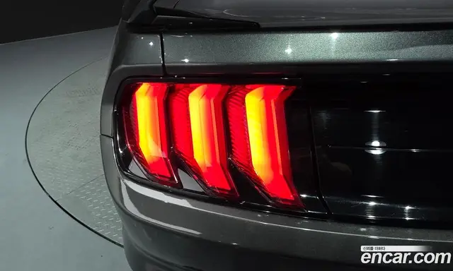 Ford Mustang 2018 2.3 автомат (гидро), миниатюра 9 Ford Mustang 2018 2.3 автомат (гидро), миниатюра 9